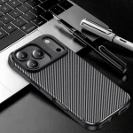 Maska Carbon Defender za iPhone 17 Pro / 18 Pro crna